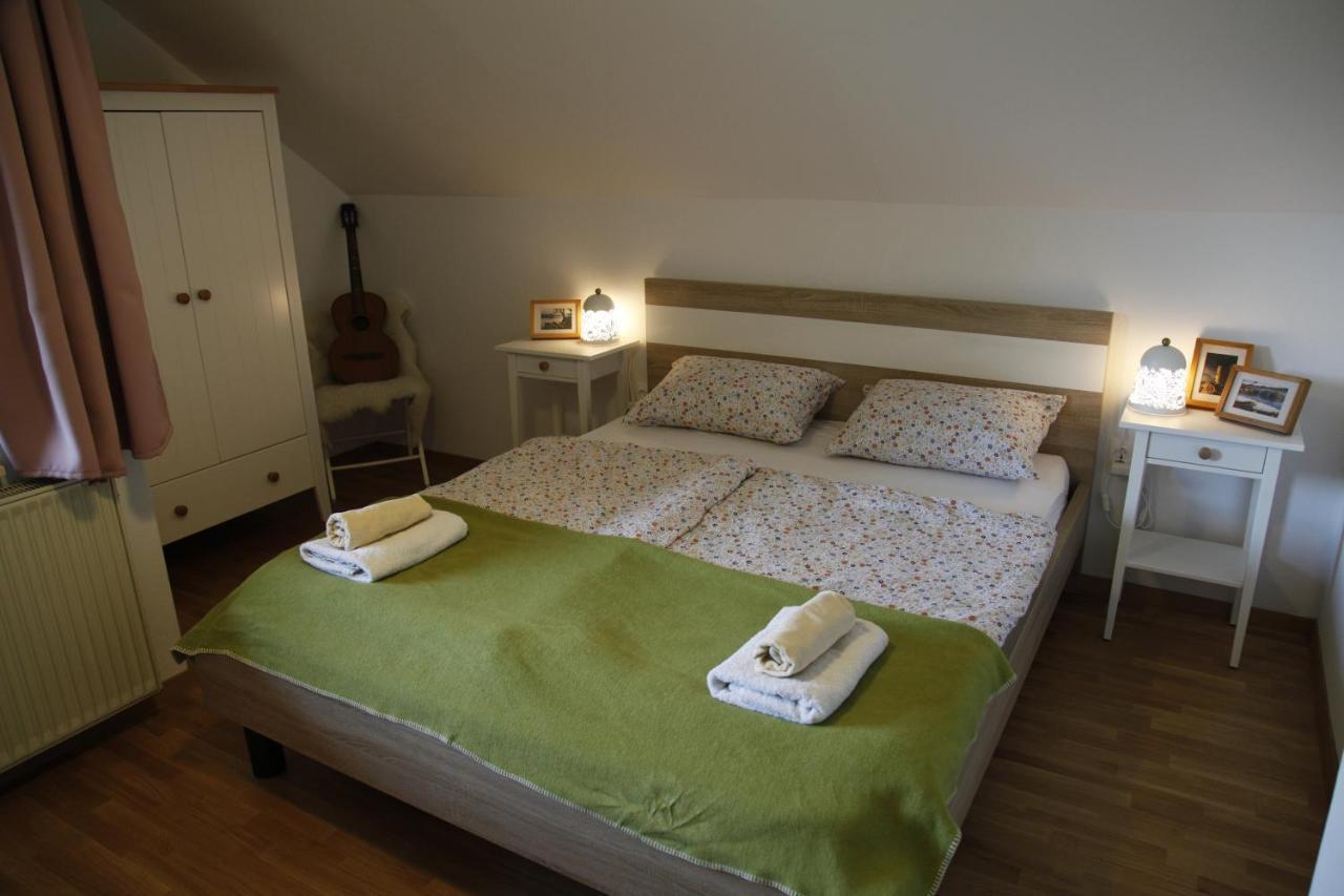 Family Apartment On Repecnik Farm In Gorje, Bled Zgornje Gorje Eksteriør bilde