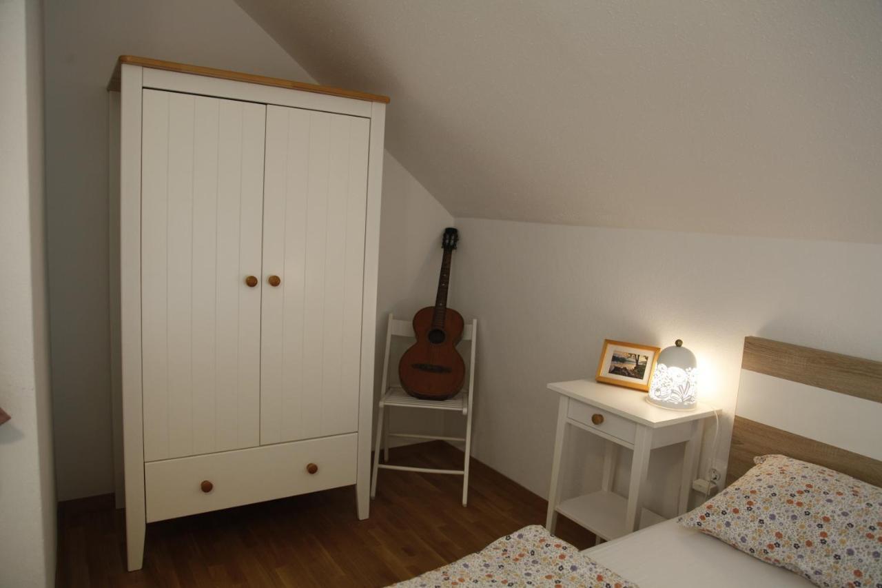 Family Apartment On Repecnik Farm In Gorje, Bled Zgornje Gorje Eksteriør bilde