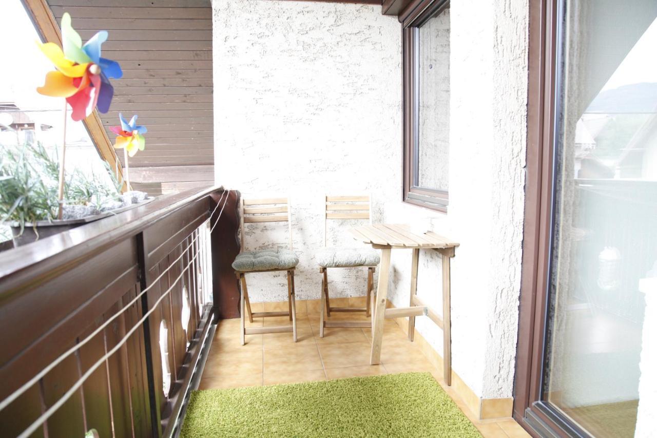 Family Apartment On Repecnik Farm In Gorje, Bled Zgornje Gorje Eksteriør bilde